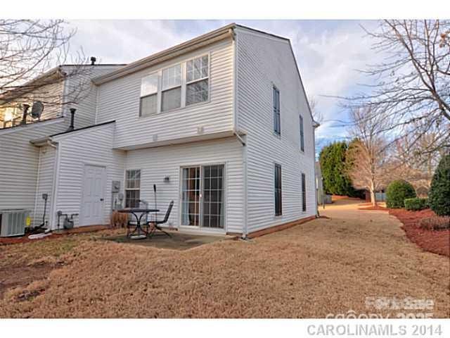 Property image 3 of 3261 Mannington Drive in Willowmere, Charlotte, NC 28270
