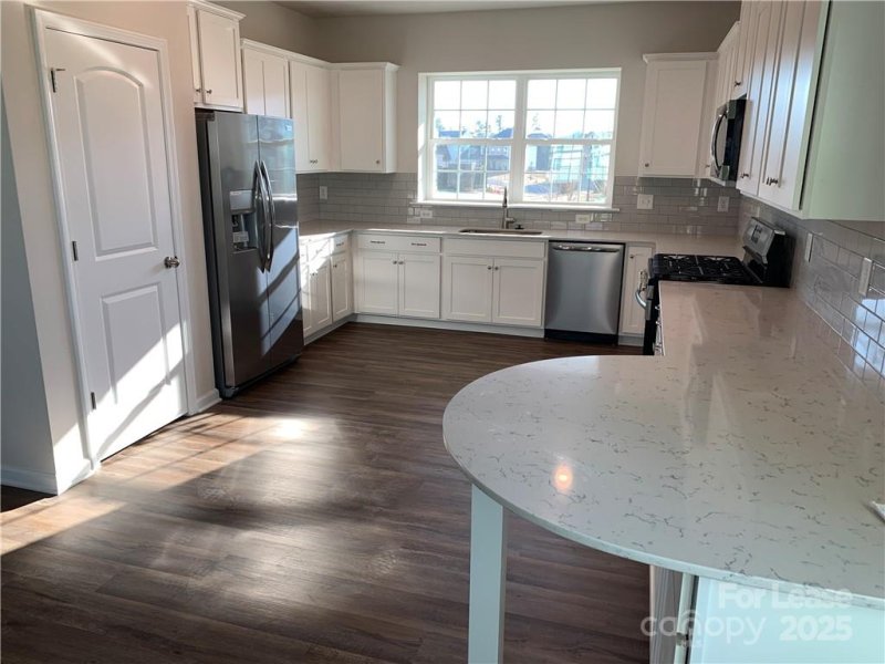 Property image 4 of 17212 Snug Harbor Drive in The Palisades, Charlotte, NC 28278