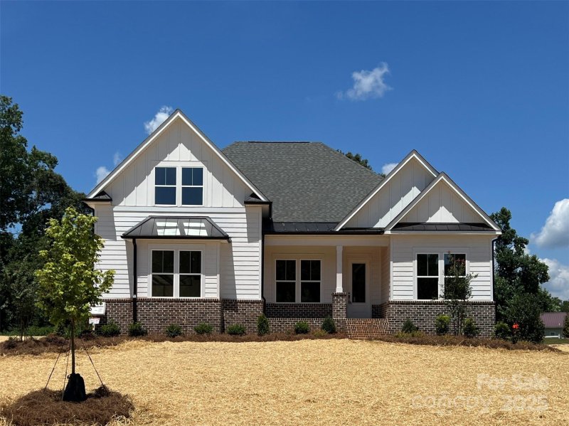 156 Triple Ponds Court