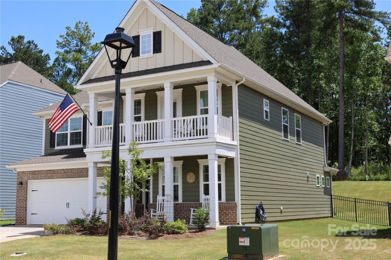 136 Dogwood Grove Place