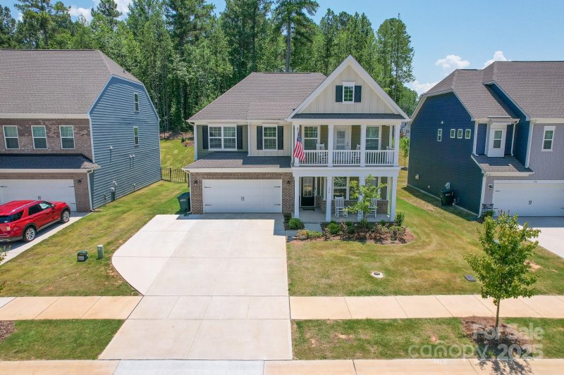 Property image 2 at 136 Dogwood Grove Place, Troutman, NC 28166