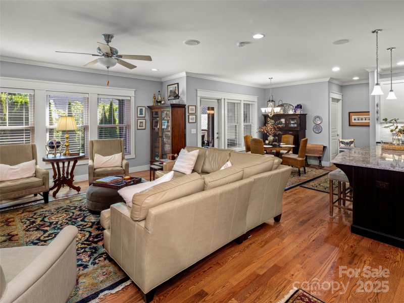 Property image 4 of 30 Stills Creek Loop in Southcliff, Fairview, NC 28730