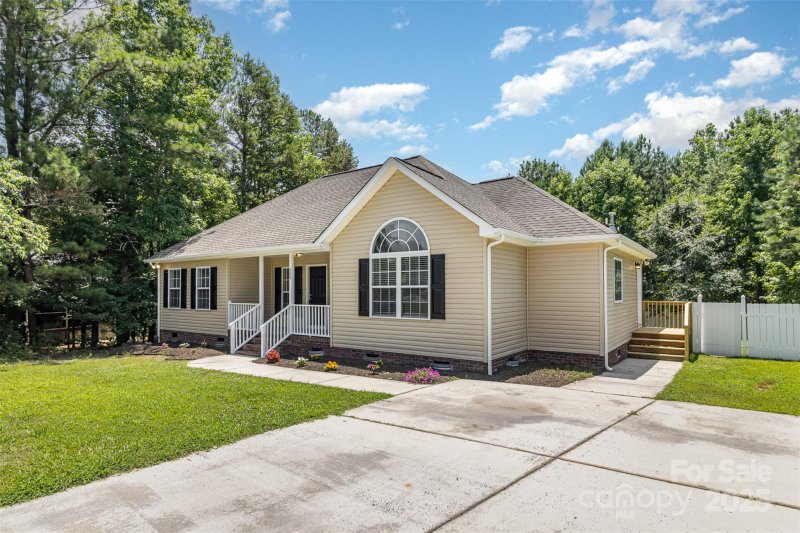 Property image 2 at 608 Red Hawk Way, Clover, SC 29710