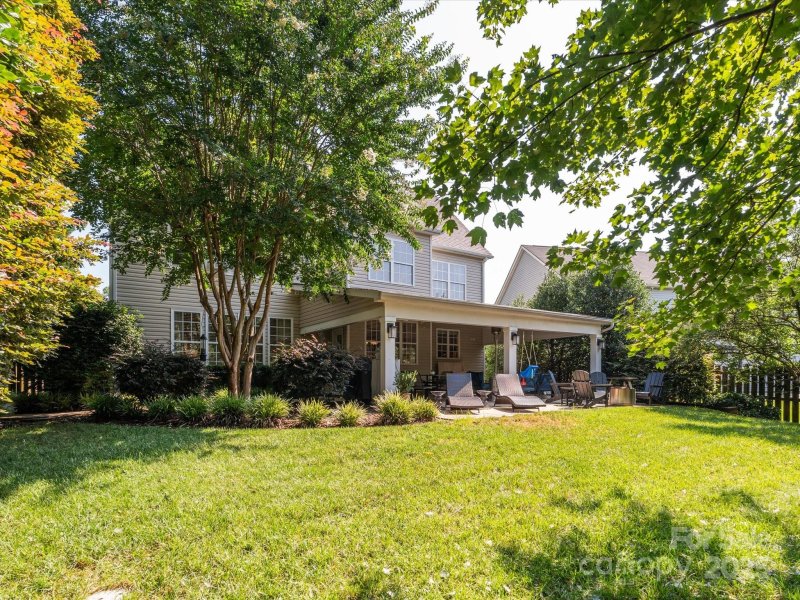 Property image 3 at 13930 Daltrey Lane, Charlotte, NC 28277