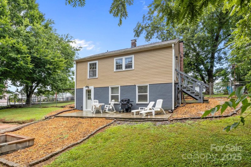 Property image 4 of 307 Church Street in Adams Bluff, Belmont, NC 28012