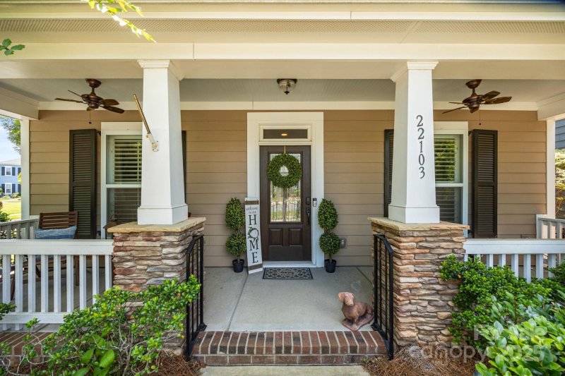 Property image 3 at 22103 Market Street, Cornelius, NC 28031