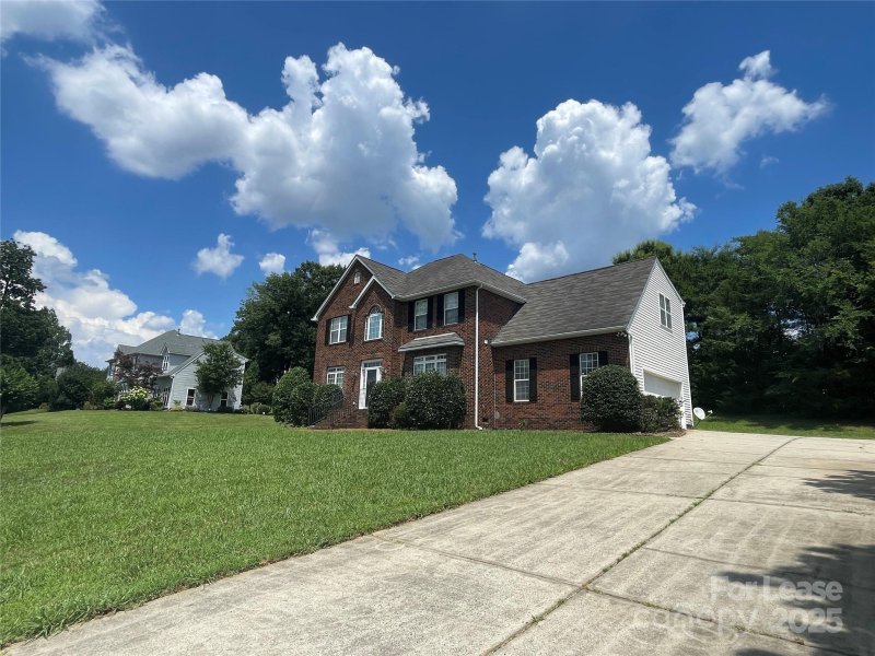 Property image 3 at 5650 Berry Ridge Drive, Harrisburg, NC 28075