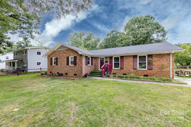 6421 Hidden Forest Drive