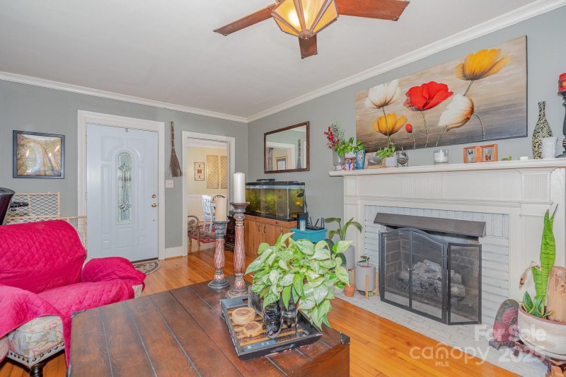 Property image 3 at 705 Townsend Avenue, Gastonia, NC 28052