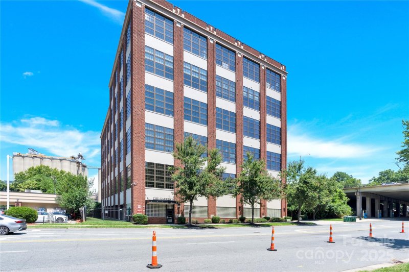 The Garrison at Graham, Charlotte Community