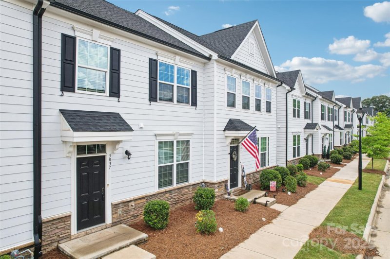 Property image 2 at 5037 Patton Drive, Cramerton, NC 28056