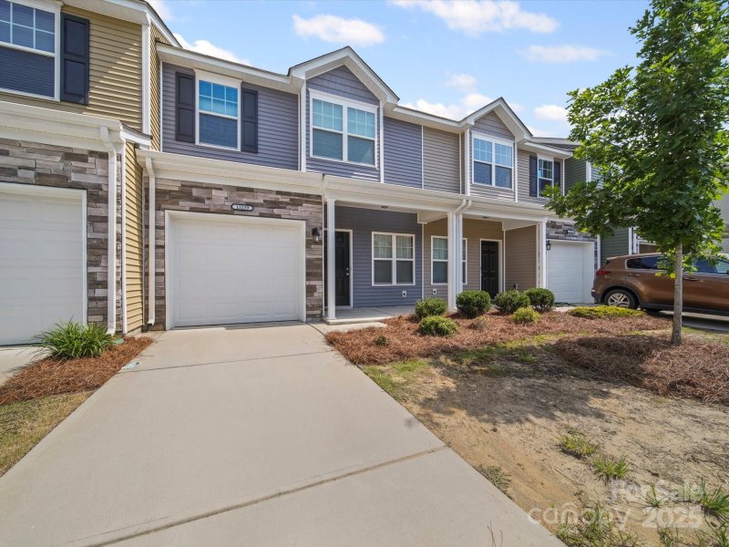 Property image 2 at 15239 Wrights Crossing Drive, Charlotte, NC 28278