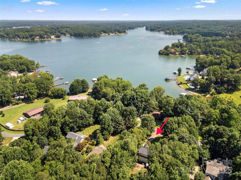 Property image 2 of 480 Robinson Road in Robinson Woods, Mooresville, NC 28117