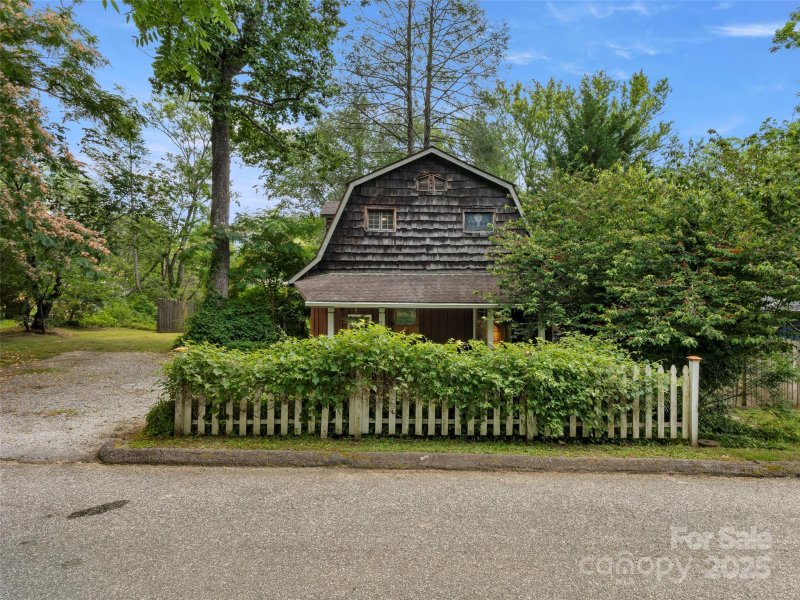 Property image 3 at 707 Miami Terrace, Hendersonville, NC 28791