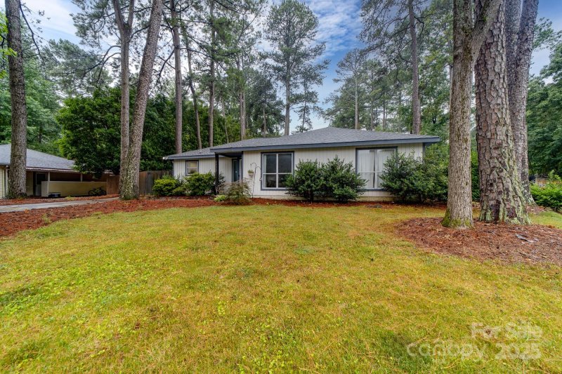 Property image 2 of 6808 Arroyo Drive in Hickory Ridge, Charlotte, NC 28227