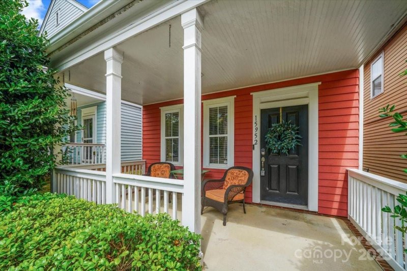 Property image 2 at 15952 Rose Glenn Lane, Davidson, NC 28036