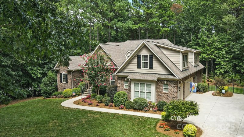 Property image 2 at 4642 Gold Finch Drive, Denver, NC 28037