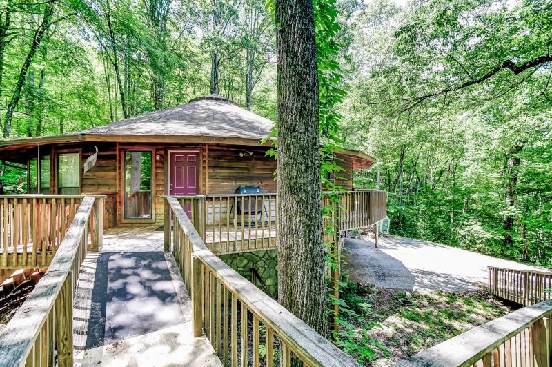 Property image 2 at 1119 Brandywine Road, Waynesville, NC 28786