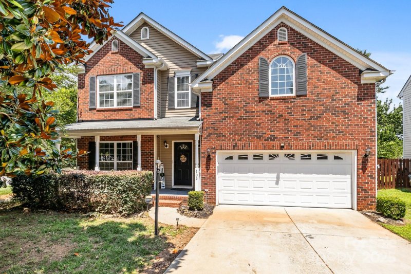 Property image 2 at 103 Royalton Road, Mooresville, NC 28115