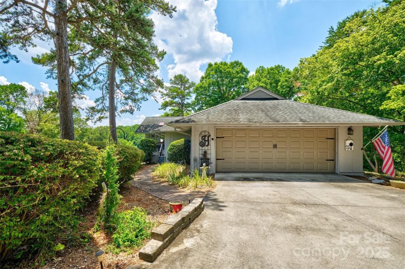 Property image 5 at 17 Heritage Drive, Lake Wylie, SC 29710