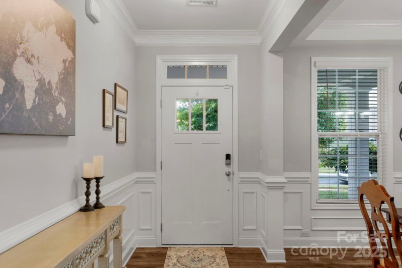 Property image 4 of 236 Robinwood Lane in Cypress Point, Lake Wylie, SC 29710