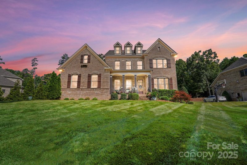 Property image 2 at 4003 Capullo Court, Matthews, NC 28104