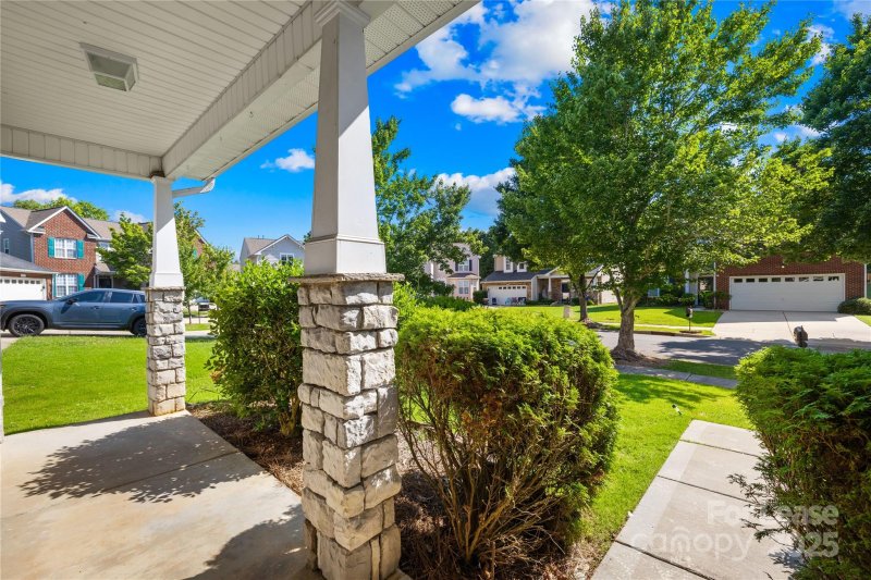 Property image 4 at 17320 Brightstone Court, Charlotte, NC 28277