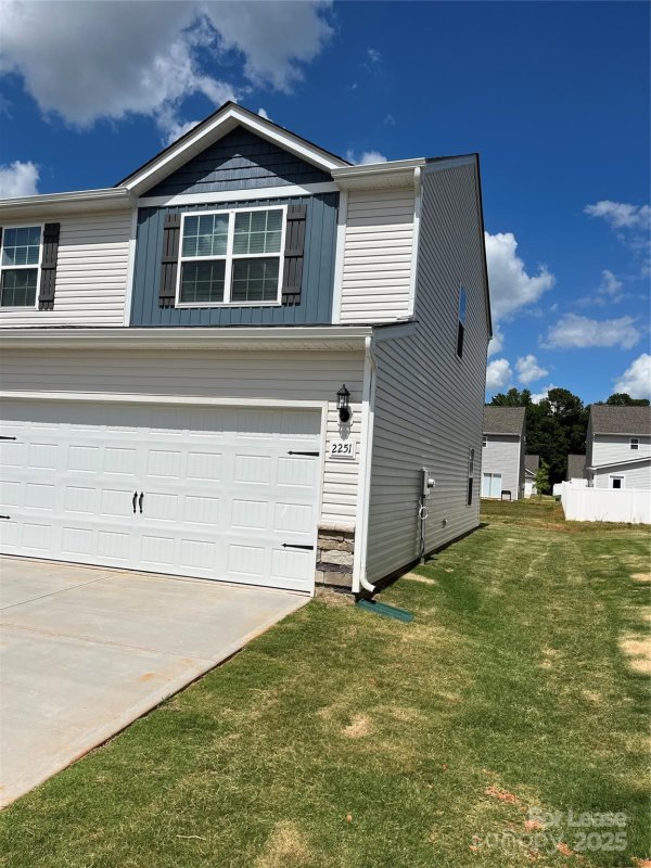 Property image 3 at 2251 Transatlantic Avenue, Charlotte, NC 28215