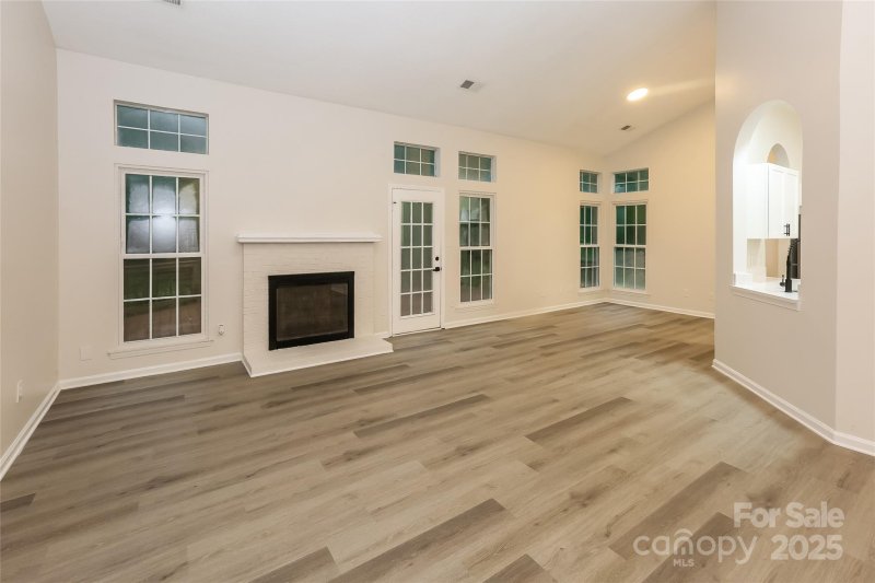 Property image 4 at 9409 Vera Jones Lane, Charlotte, NC 28213