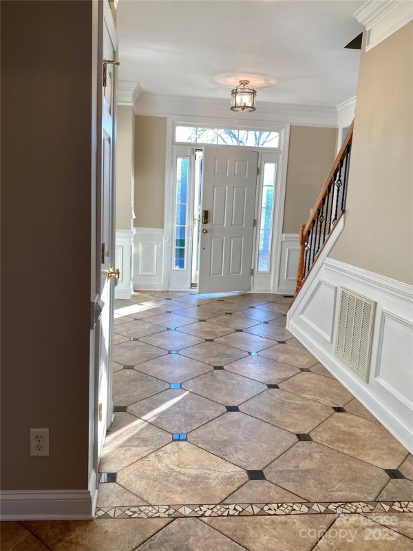 Property image 3 at 605 Queenswater Lane, Waxhaw, NC 28173