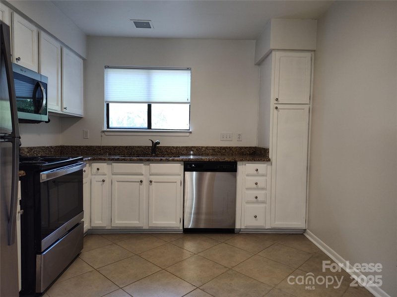 Property image 3 at 3009 Heathstead Place, Charlotte, NC 28210