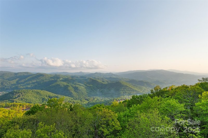 Property image 4 of 2910 Eagles Nest Trail in The Lodges At Eagles Nest, Banner Elk, NC 28604