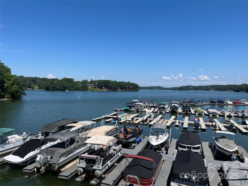 Property image 4 at 116 W Tattersall Drive, Statesville, NC 28677