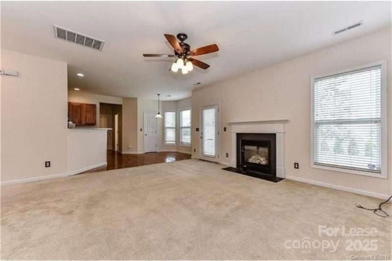 Property image 4 at 3111 Gloxinia Road, Charlotte, NC 28215