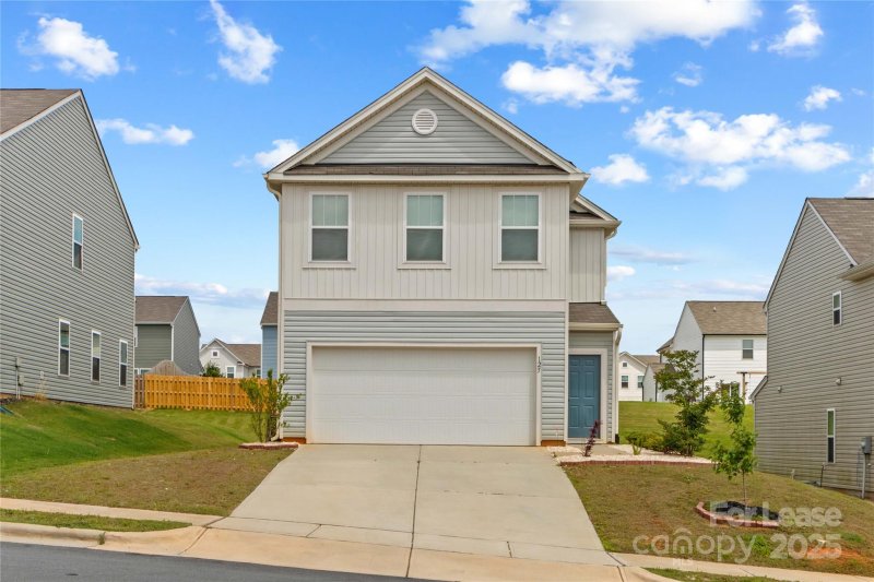 Property image 2 of 125 Mooring Drive in Hidden Lakes, Statesville, NC 28677