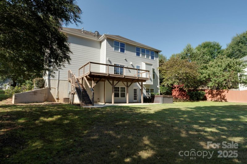 Property image 2 of 6213 Colonial Garden Drive in Carrington Ridge, Huntersville, NC 28078