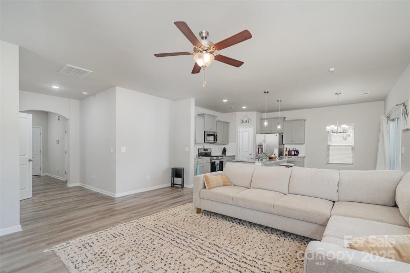 Property image 5 of 2014 Karen Woods Lane in Mcgee Place, Charlotte, NC 28216