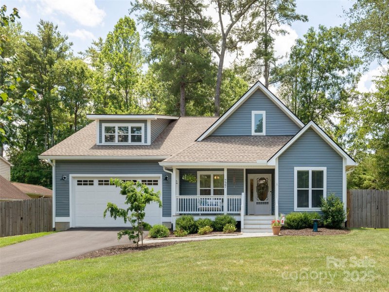 Property image 2 at 727 Shadywood Lane, Hendersonville, NC 28792