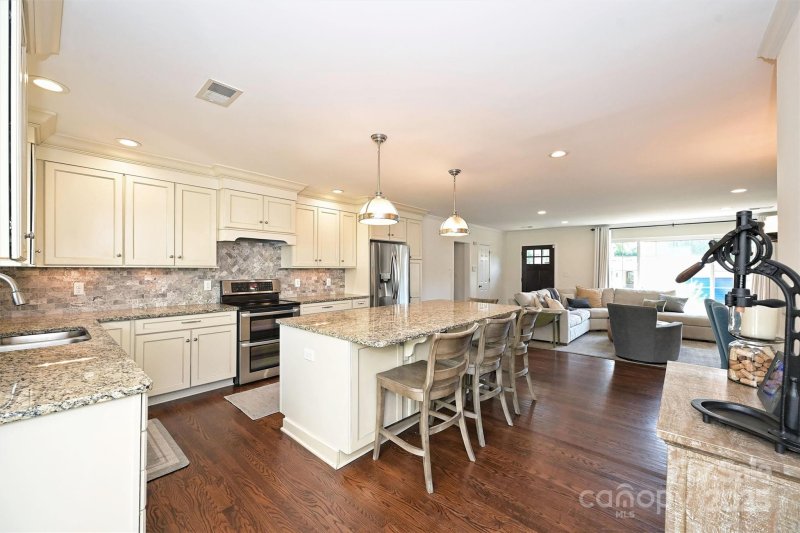 Property image 5 at 3210 Cambridge Road, Charlotte, NC 28209