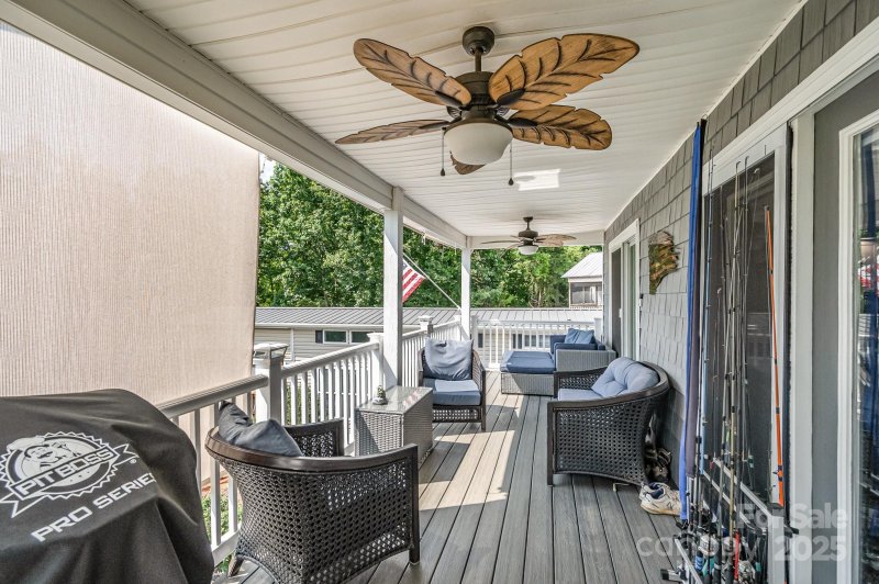 Property image 5 of 132 Eagle Drive in Badin Shores Resort, New London, NC 28127