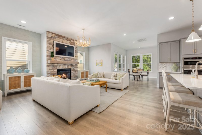 Property image 4 of 17210 Sand Bank Road in North Reach, Charlotte, NC 28278