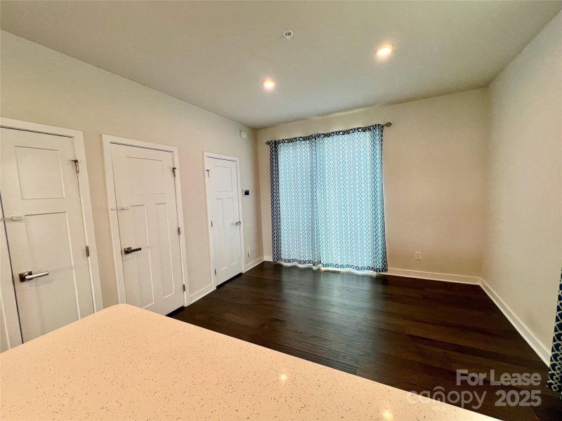 Property image 4 at 240 Parkwood Avenue, Charlotte, NC 28206