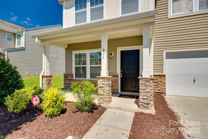 Property image 2 at 826 Summerlake Drive, Fort Mill, SC 29715