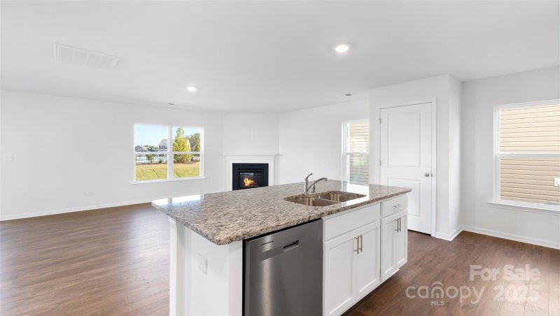 Property image 4 of 64 Providence Walk Drive in Providence Walk, Hendersonville, NC 28792