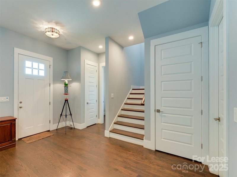 Property image 3 at 3024 Yadkin Avenue, Charlotte, NC 28205