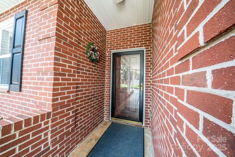 Property image 2 at 6241 Orchid Court, Denver, NC 28037