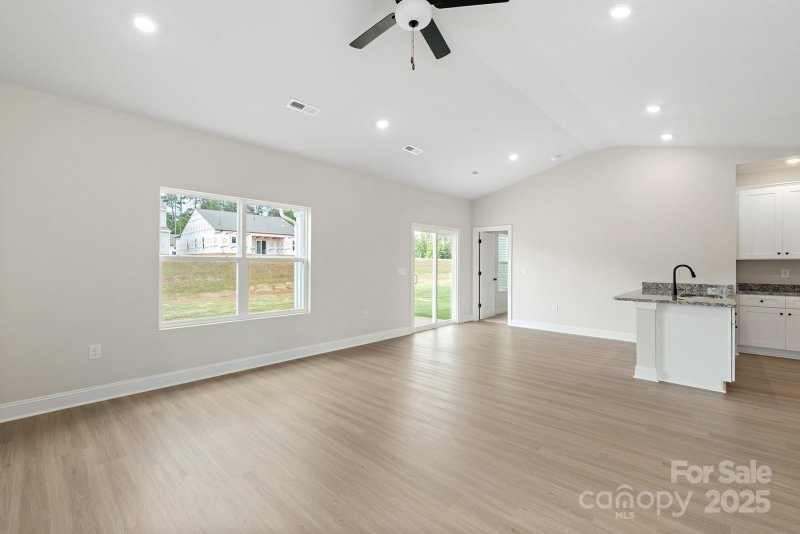 Property image 5 of 7307 Jerimoth Drive in Ascot Woods, Charlotte, NC 28215