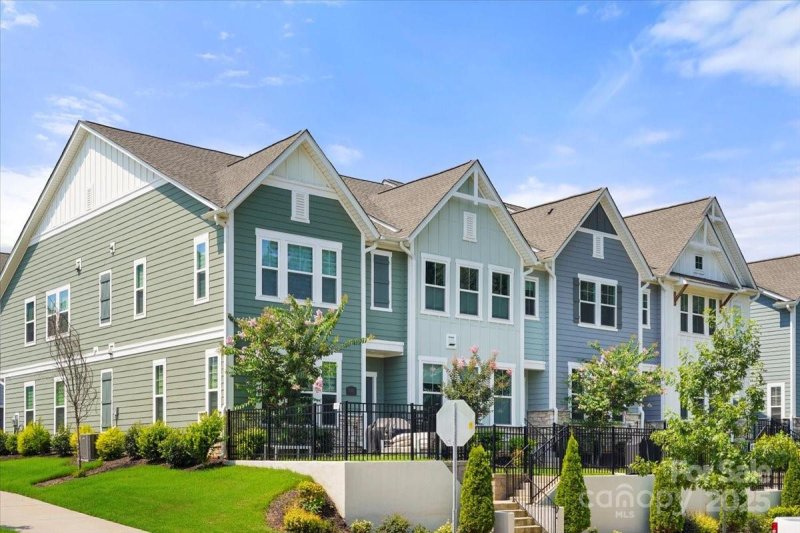 Property image 2 at 1140 Drummond Avenue, Charlotte, NC 28205