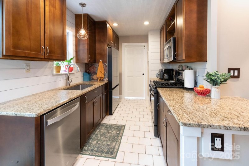 Property image 5 at 14 New Bern Drive, Fletcher, NC 28732