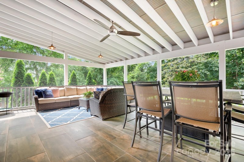 Property image 4 of 14138 Timbergreen Drive in Skybrook, Huntersville, NC 28078